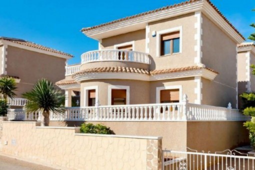 Luxury detached villa with sea view in Torrevieja, Alicante