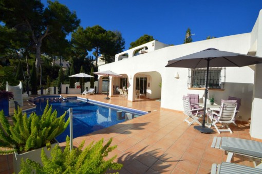 Beautiful Ibiza style villa with sea view in Moraira, Alicante