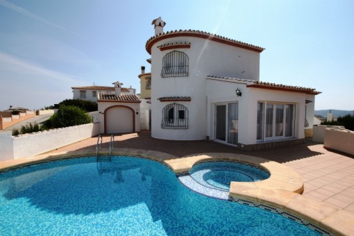 Villa with panoramic views, pool and jacuzzi in Pedreguer, Alicante
