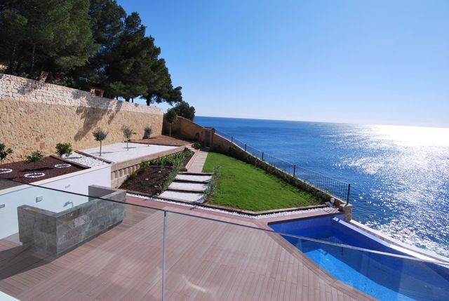 First line villa with amazing sea view and direct beach access in Benissa, Alicante
